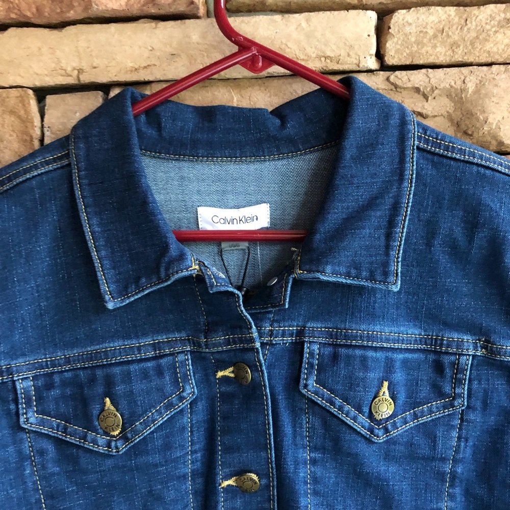 Calvin Klein blue denim cropped jean jacket NWT L - Picture 3 of 9